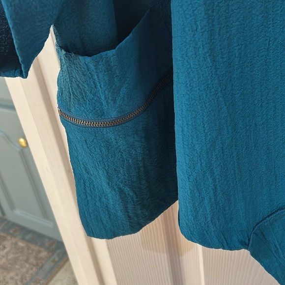 Ali Miles Cowl Neck Roll Tab Sl SZ XL Asymmetrical Textured Teal Tunic Top - Picture 3 of 7